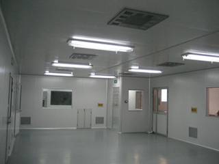 萬(wàn)級(jí)電鍍電子無(wú)塵車間.jpg